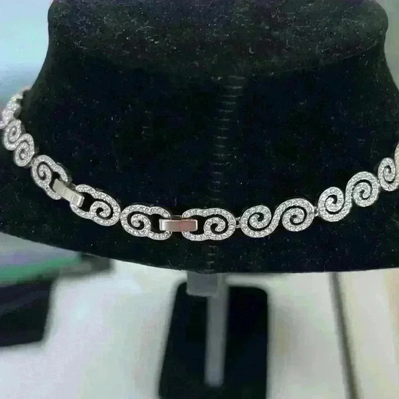 Nordstrom crystal necklace and bracelet - Picture 3 of 8